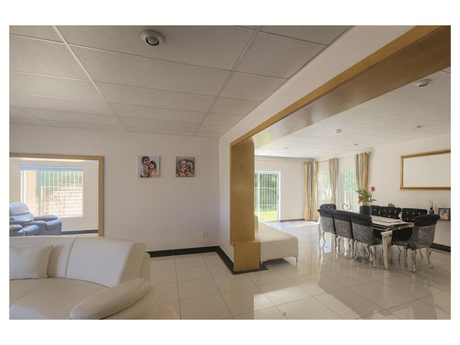 4 Bedroom Property for Sale in Ladybrand Free State